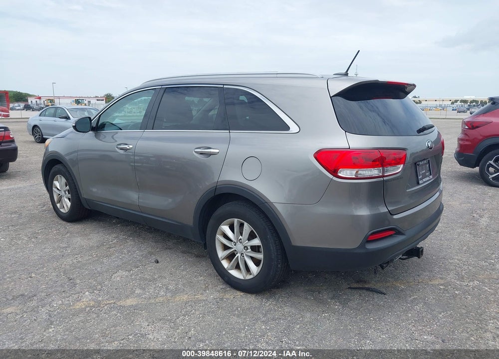 2017 KIA SORENTO 3.3L LX VIN: 5XYPGDA55HG210966