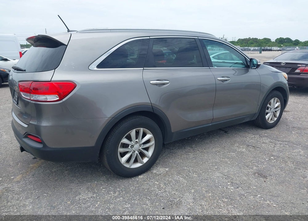 2017 KIA SORENTO 3.3L LX VIN: 5XYPGDA55HG210966