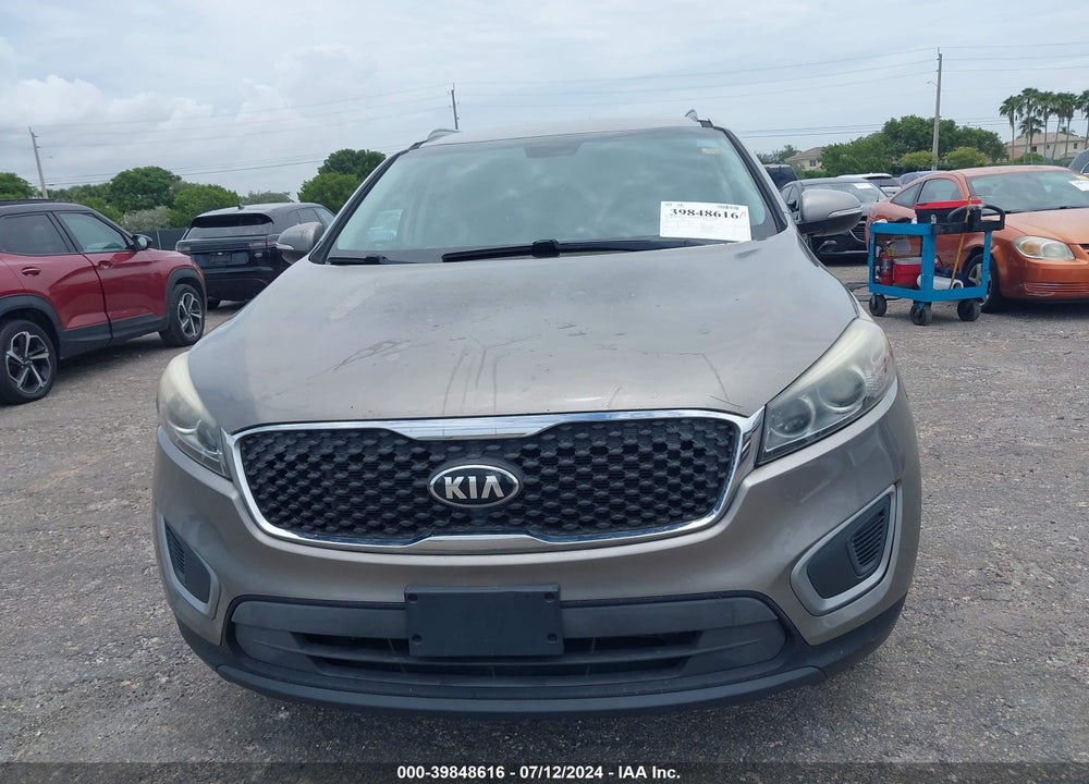 2017 KIA SORENTO 3.3L LX VIN: 5XYPGDA55HG210966