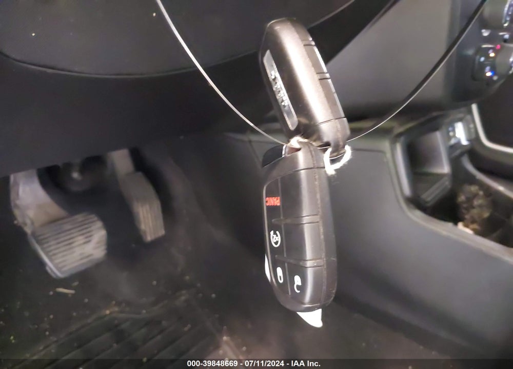 2019 JEEP RENEGADE LATITUDE FWD VIN: ZACNJABB0KPK84442