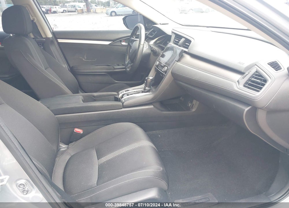 2018 HONDA CIVIC EX-T VIN: 19XFC1F37JE000790
