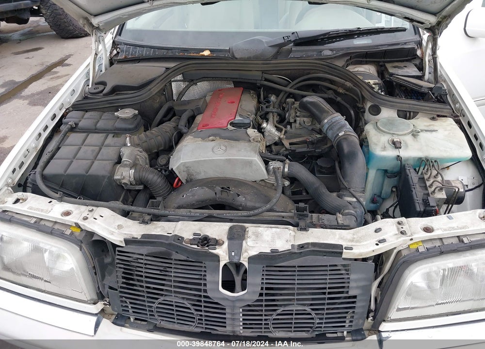 2000 MERCEDES-BENZ C 230 KOMPRESSOR VIN: WDBHA24G9YF927783