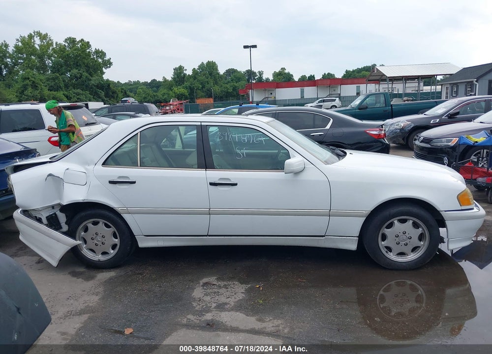 2000 MERCEDES-BENZ C 230 KOMPRESSOR VIN: WDBHA24G9YF927783