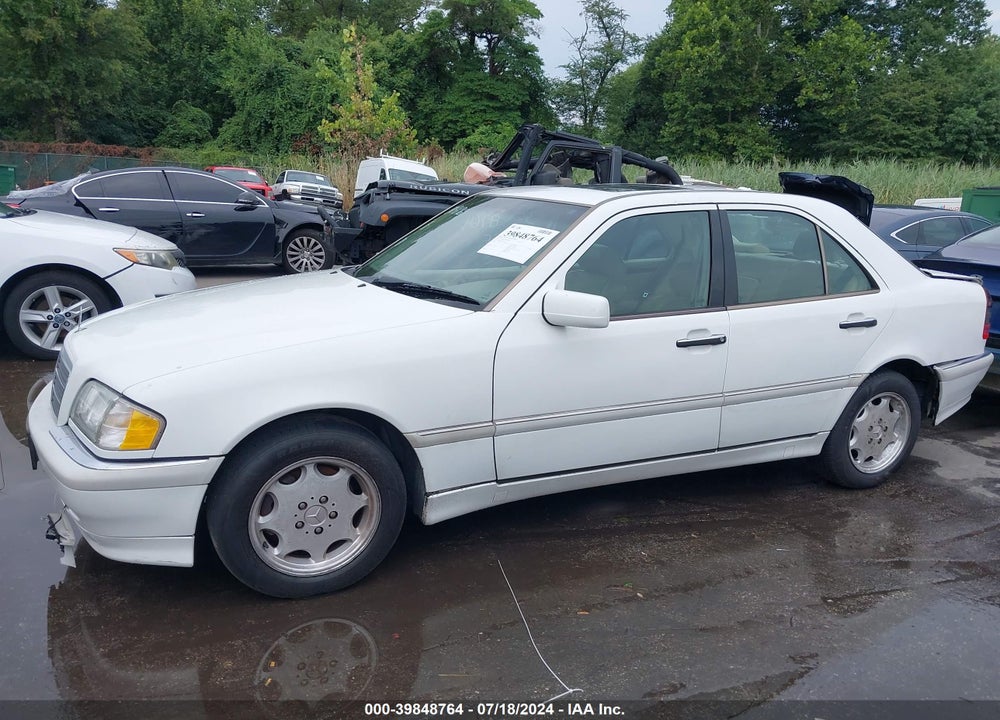2000 MERCEDES-BENZ C 230 KOMPRESSOR VIN: WDBHA24G9YF927783