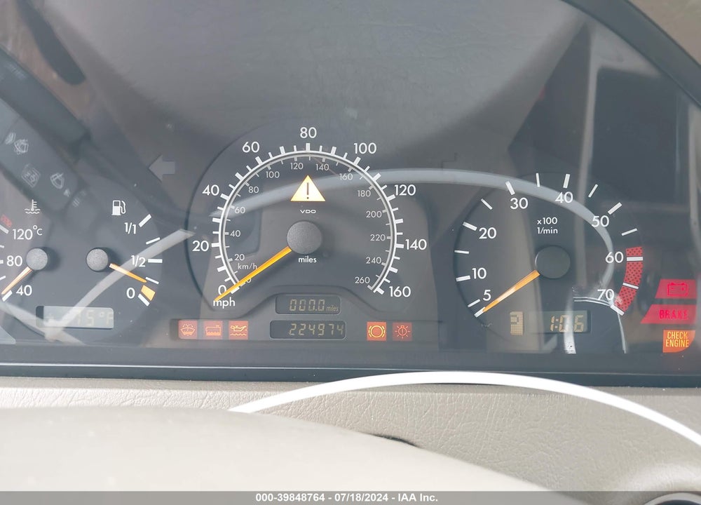 2000 MERCEDES-BENZ C 230 KOMPRESSOR VIN: WDBHA24G9YF927783