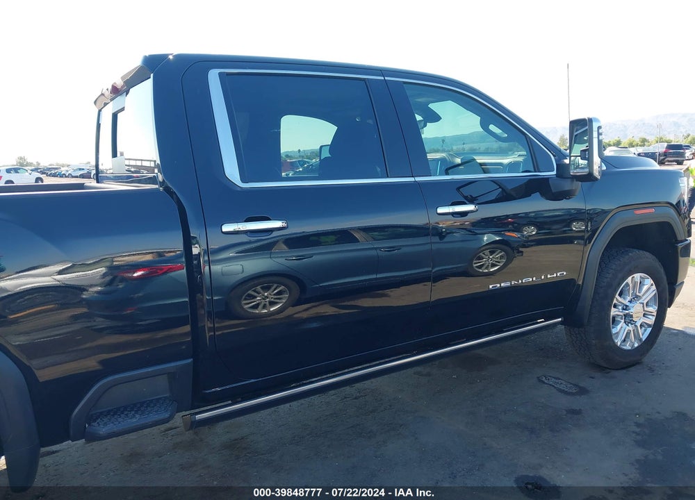 2022 GMC SIERRA 2500HD 4WD  STANDARD BED DENALI VIN: 1GT49REY1NF322628