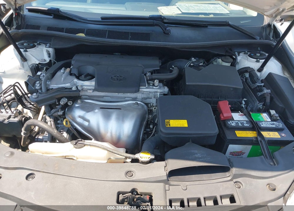 2015 TOYOTA CAMRY SE VIN: 4T1BF1FK2FU033018