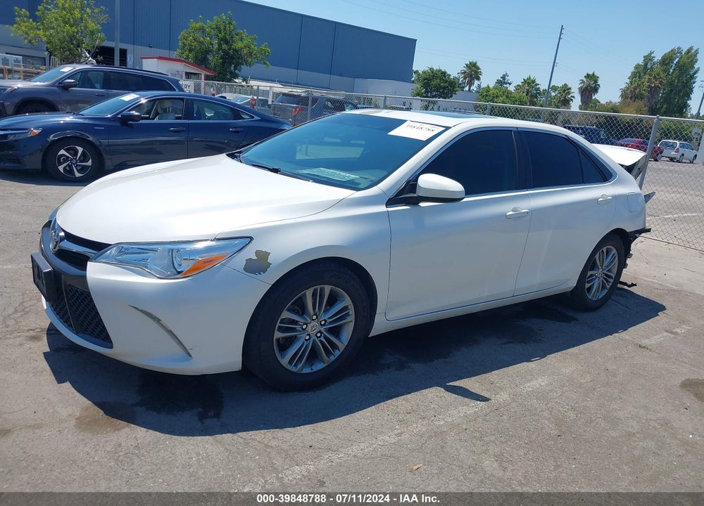 2015 TOYOTA CAMRY SE VIN: 4T1BF1FK2FU033018