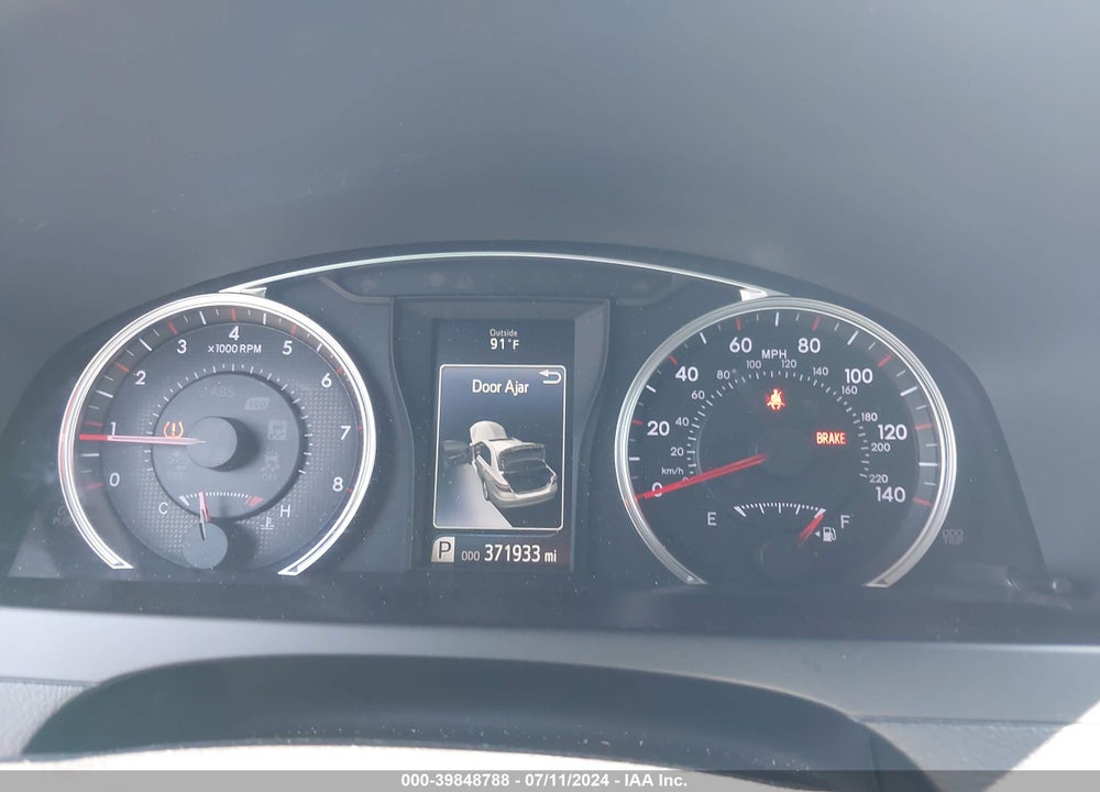 2015 TOYOTA CAMRY SE VIN: 4T1BF1FK2FU033018