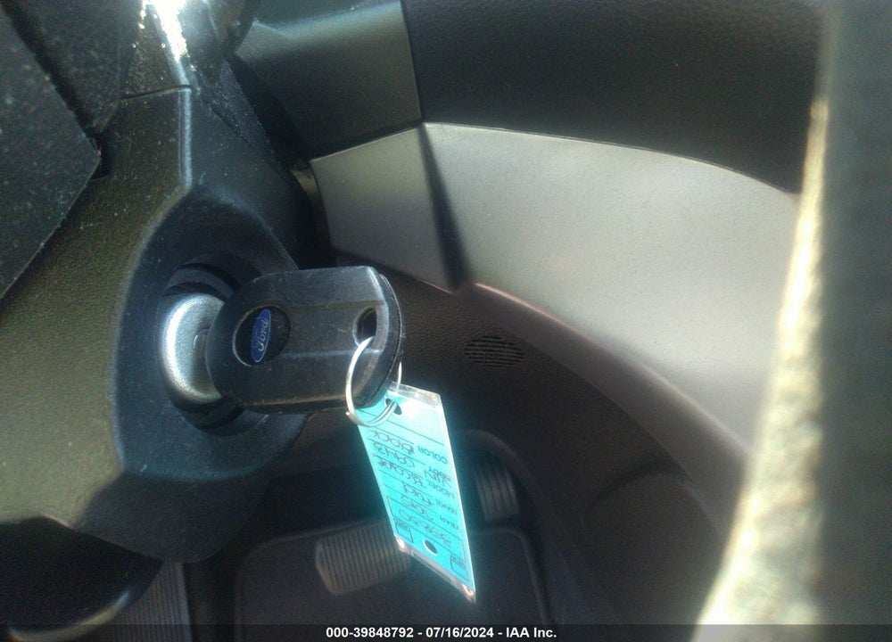 2015 FORD ESCAPE SE VIN: 1FMCU9G95FUC80943