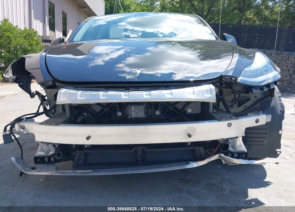 2020 TESLA MODEL Y LONG RANGE DUAL MOTOR ALL-WHEEL DRIVE/PERFORMANCE DUAL MOTOR ALL-WHEEL DRIVE VIN: 5YJYGDEF2LF028097