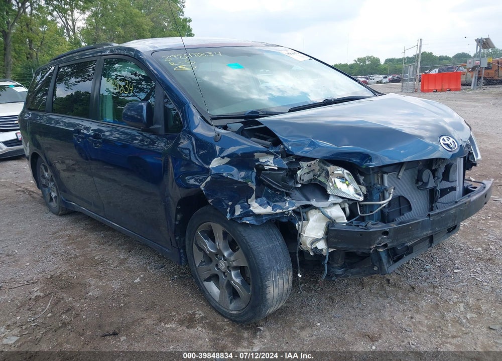 2011 TOYOTA SIENNA SE VIN: 5TDXK3DCXBS041086