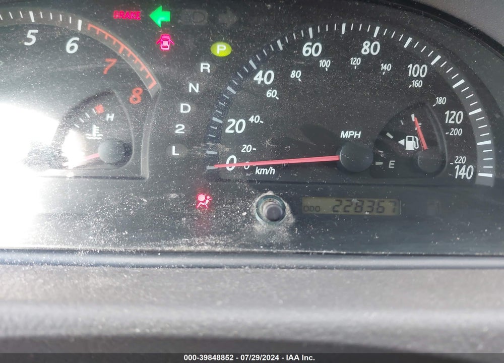 2004 TOYOTA CAMRY LE VIN: 4T1BE32K74U379759