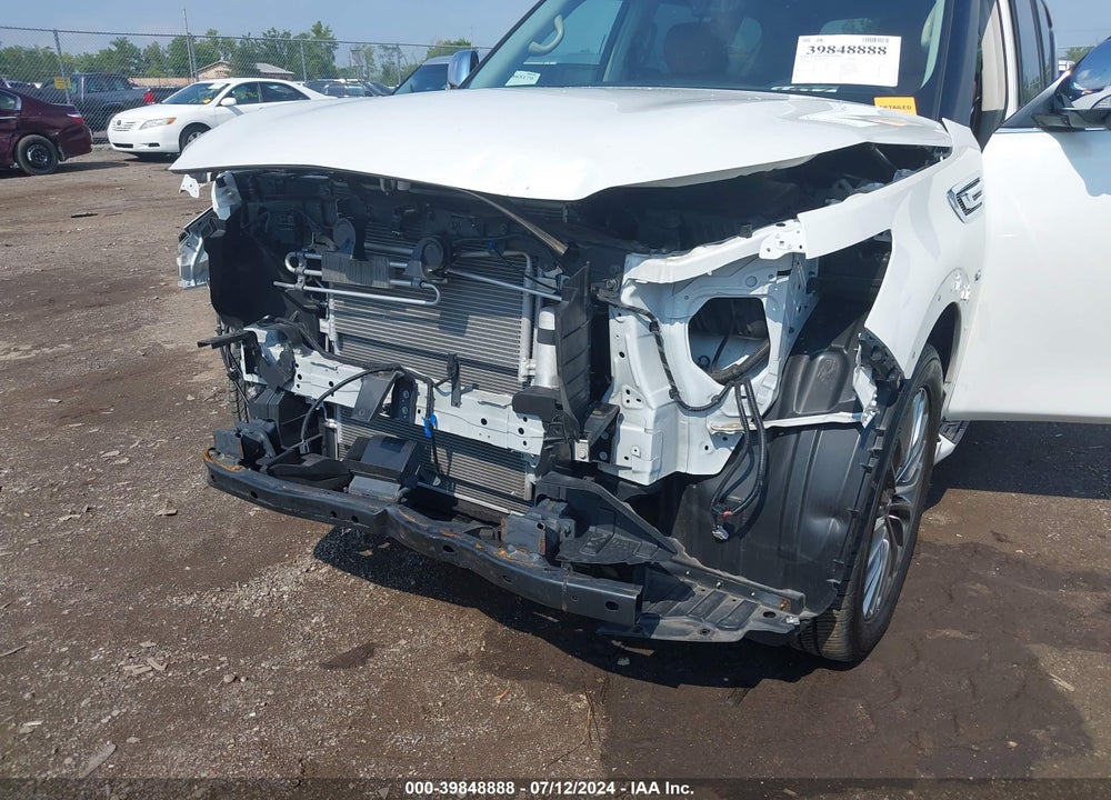 2018 INFINITI QX80 VIN: JN8AZ2NE3J9194907