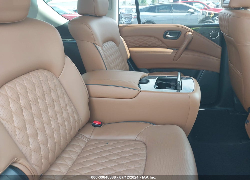 2018 INFINITI QX80 VIN: JN8AZ2NE3J9194907