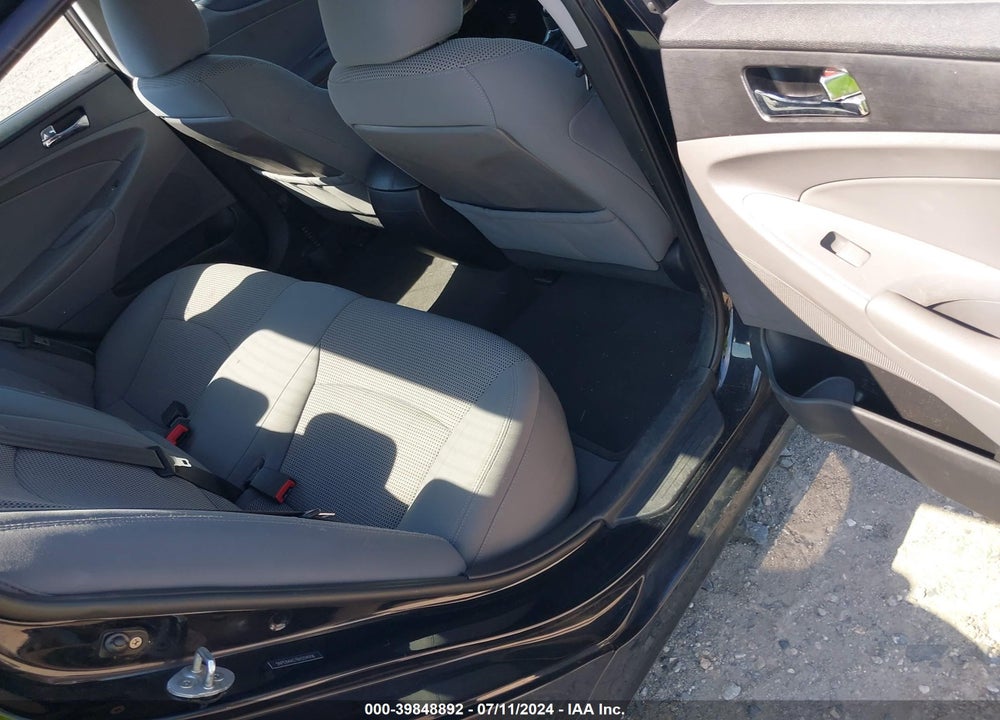 2011 HYUNDAI SONATA GLS VIN: 5NPEB4AC7BH204056