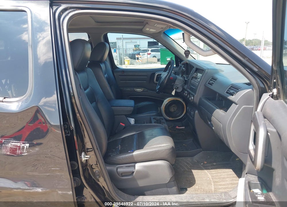 2012 HONDA RIDGELINE RTL VIN: 5FPYK1F50CB002883