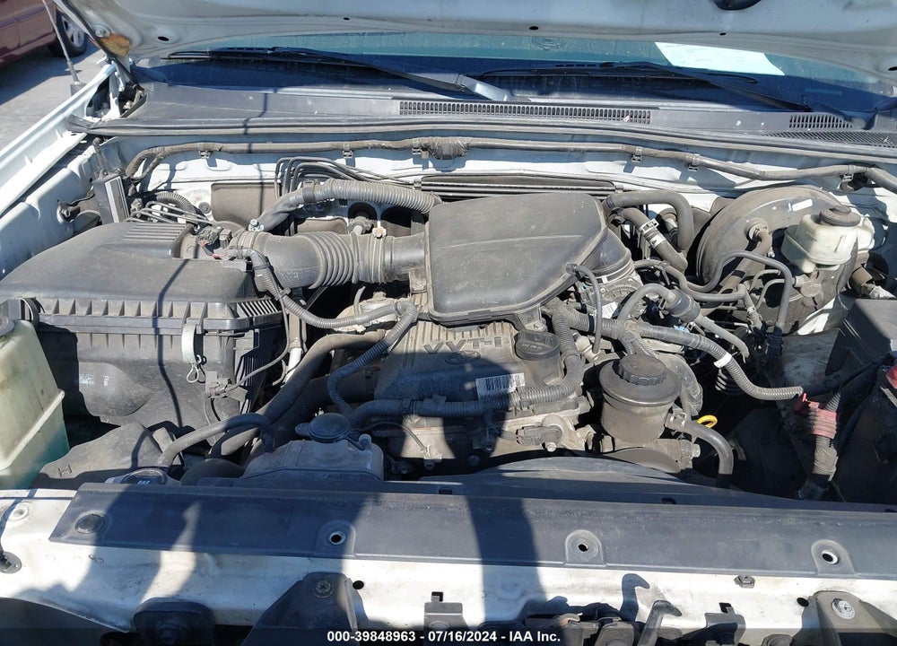 2015 TOYOTA TACOMA VIN: 5TFTX4CN3FX059986