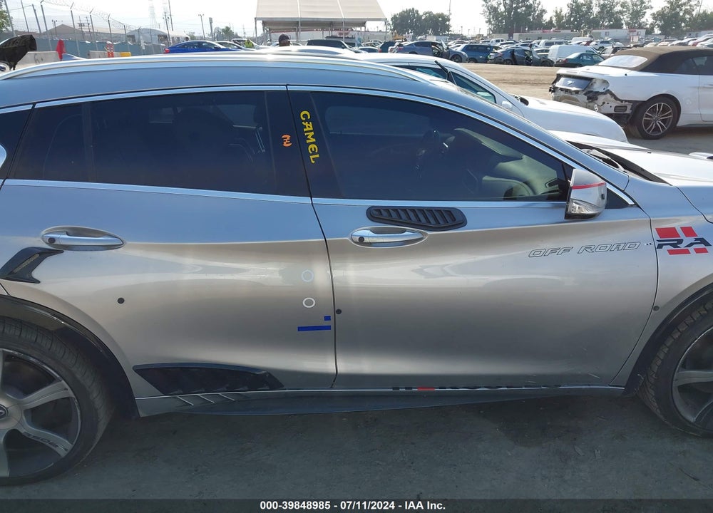 2017 INFINITI QX30 PREMIUM VIN: SJKCH5CP6HA031915
