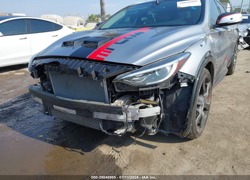 2017 INFINITI QX30 PREMIUM VIN: SJKCH5CP6HA031915