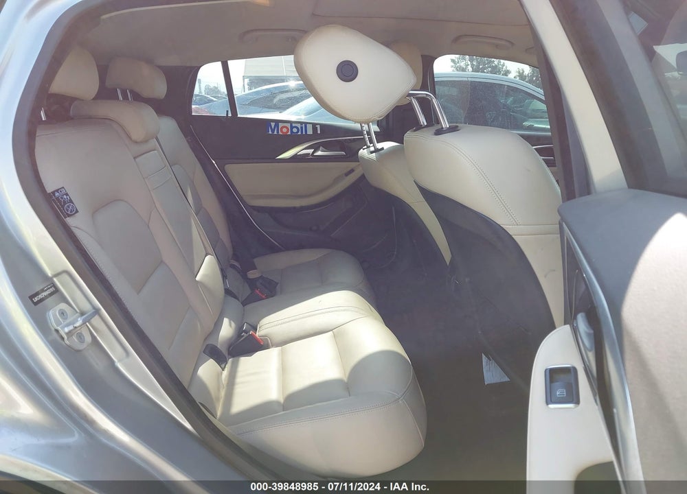 2017 INFINITI QX30 PREMIUM VIN: SJKCH5CP6HA031915
