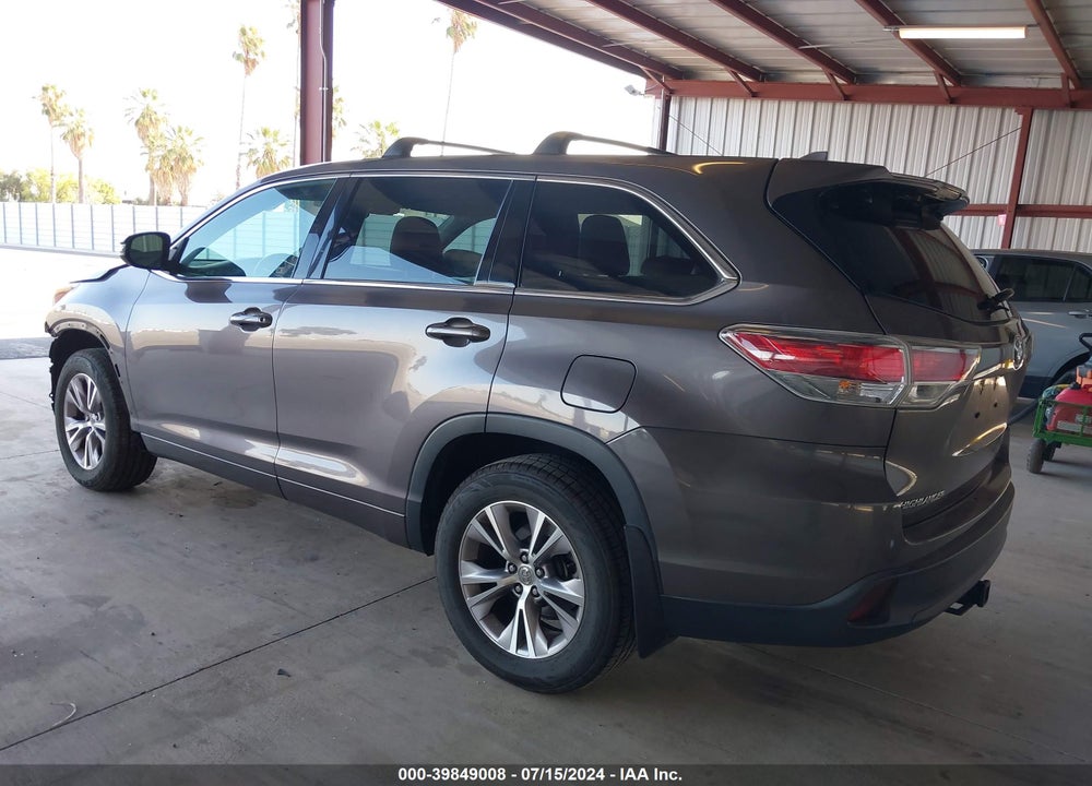 2015 TOYOTA HIGHLANDER LE PLUS V6 VIN: 5TDZKRFH0FS074818