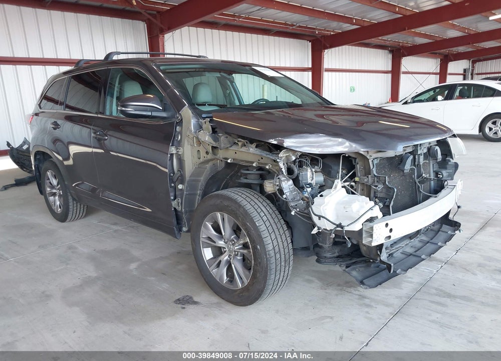 2015 TOYOTA HIGHLANDER LE PLUS V6 VIN: 5TDZKRFH0FS074818