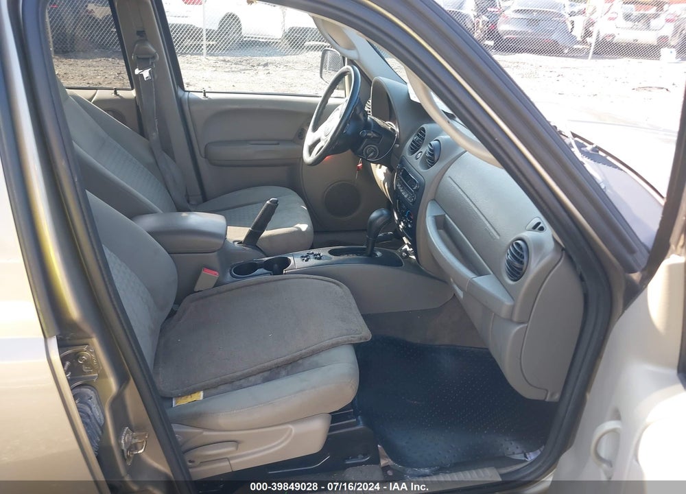 2006 JEEP LIBERTY SPORT VIN: 1J4GL48K66W249566