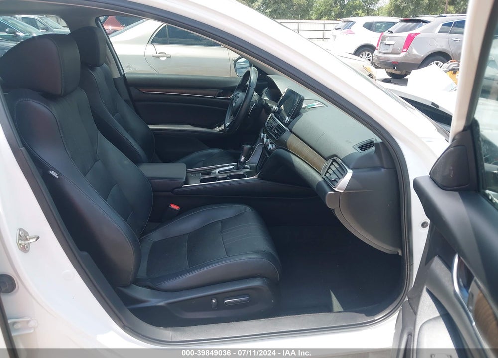 2018 HONDA ACCORD TOURING VIN: 1HGCV1F91JA157222