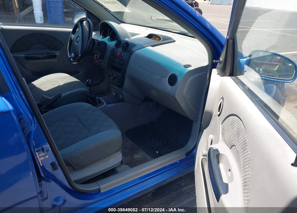 2005 CHEVROLET AVEO LS VIN: KL1TD62695B281014