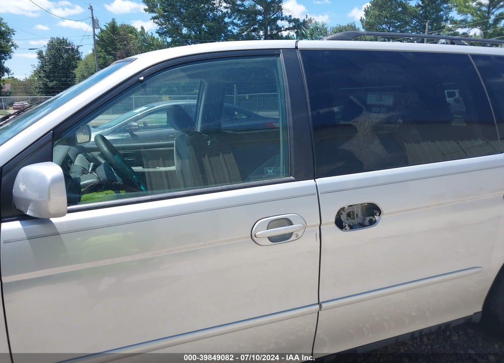 2004 HONDA ODYSSEY EX VIN: 5FNRL18874B098837