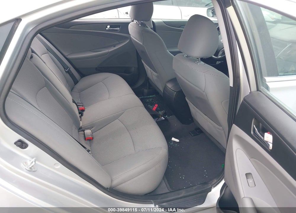2013 HYUNDAI SONATA GLS VIN: 5NPEB4AC5DH713713