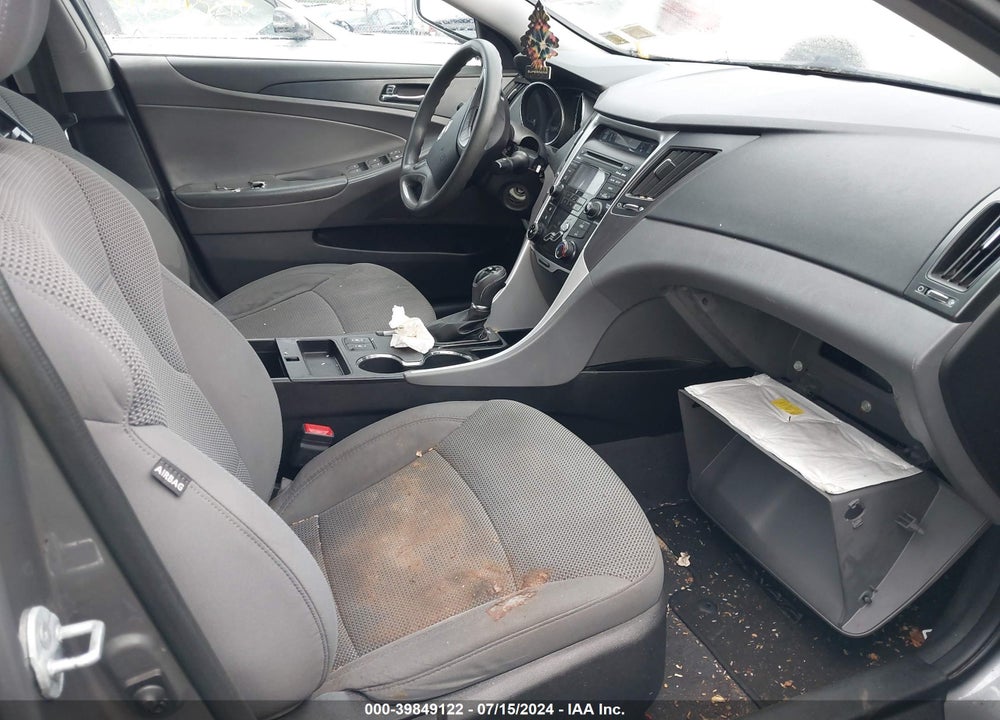 2013 HYUNDAI SONATA GLS VIN: 5NPEB4AC7DH803977