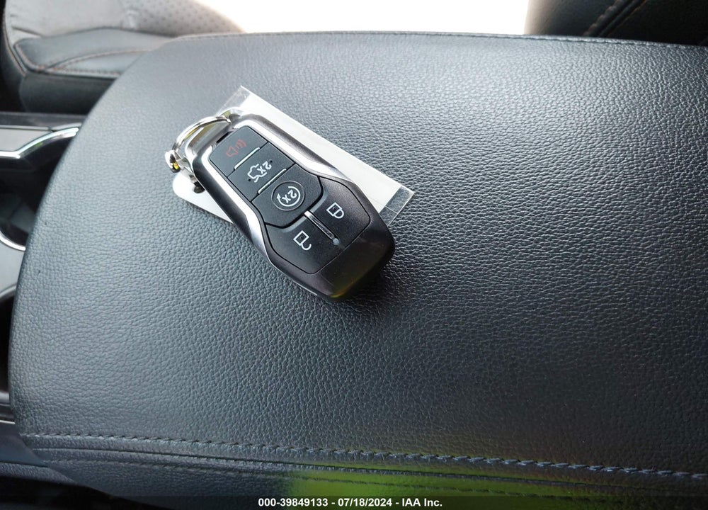 2017 FORD EXPLORER XLT VIN: 1FM5K7D82HGA11900