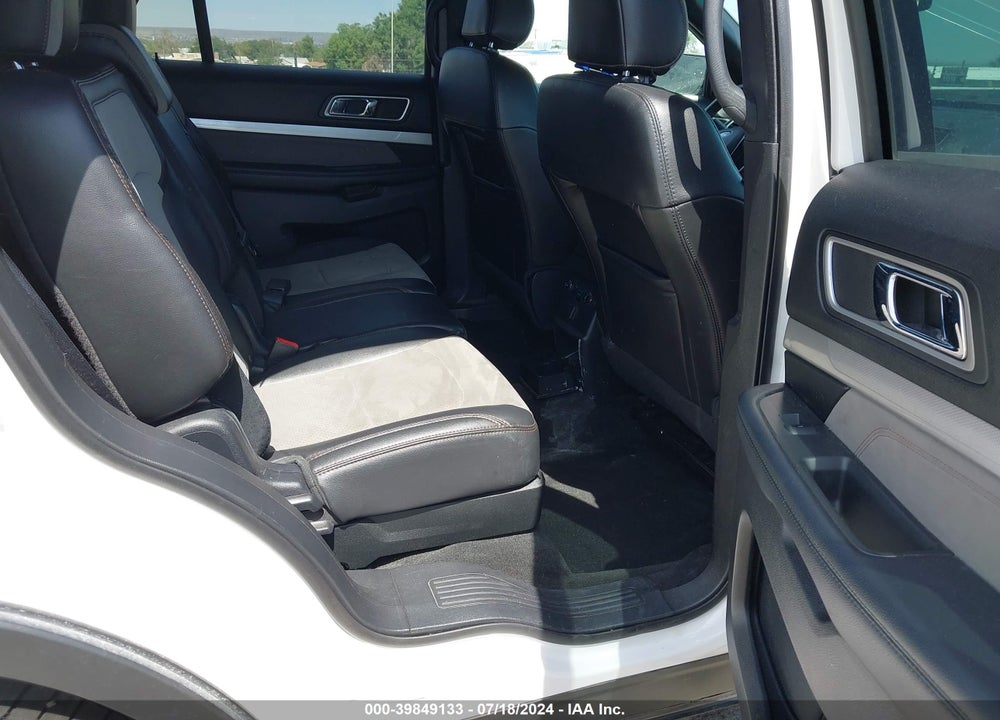 2017 FORD EXPLORER XLT VIN: 1FM5K7D82HGA11900
