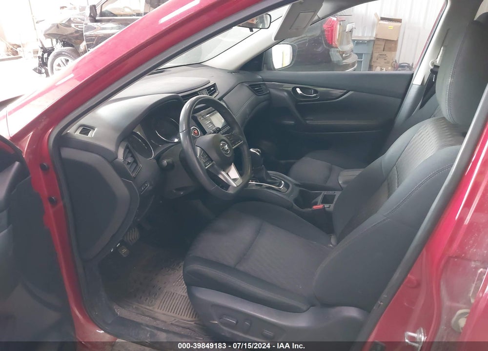 2017 NISSAN ROGUE SV VIN: 5N1AT2MV4HC828183