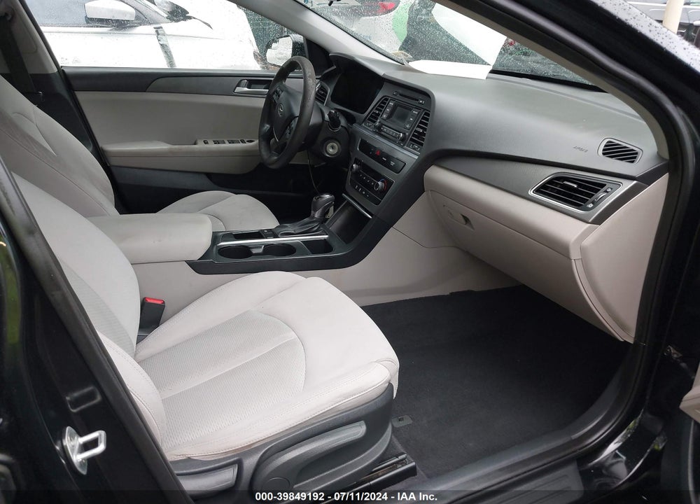 2016 HYUNDAI SONATA VIN: 5NPE24AF4GH407987