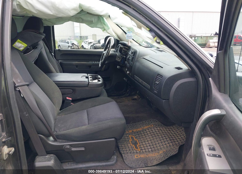 2010 CHEVROLET SILVERADO 1500 LT VIN: 1GCSKSE31AZ231388