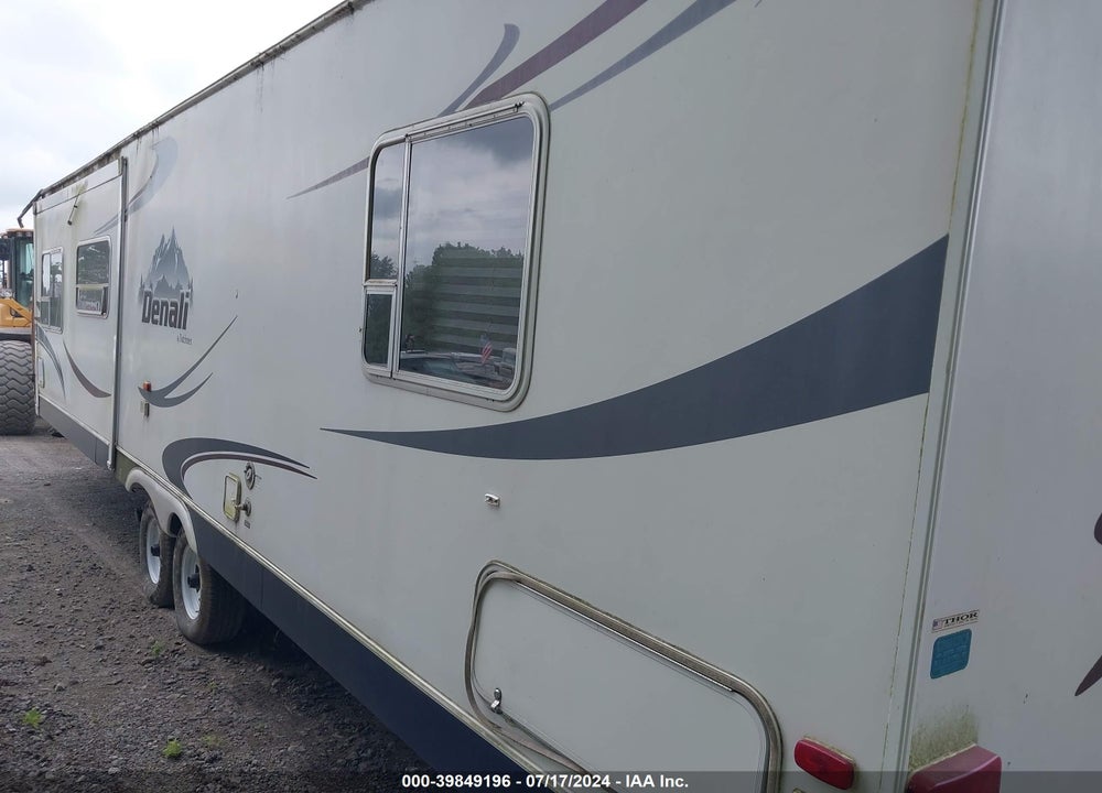 2005 DUTCHMEN DENALI 36FKDSL VIN: 47CTD1T2X5P610523