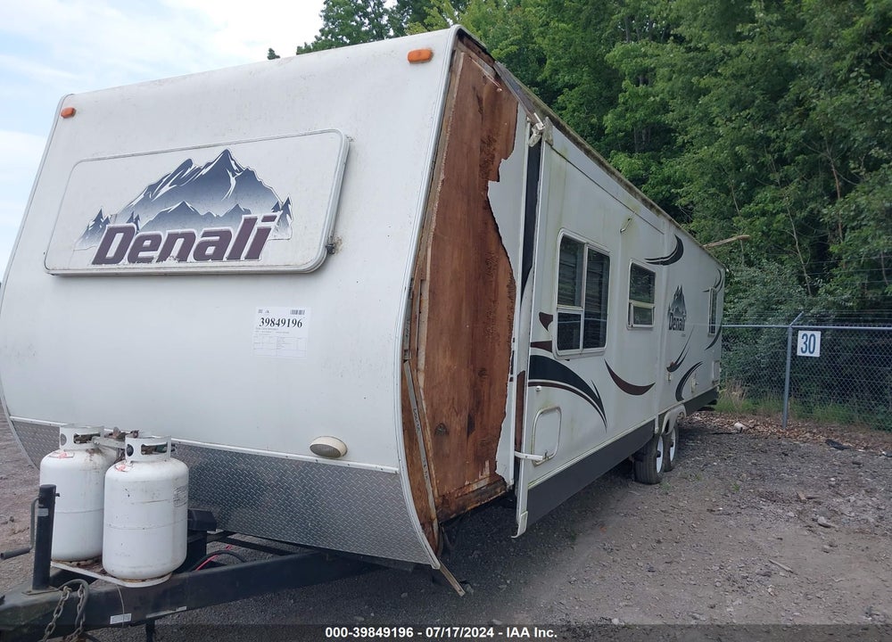 2005 DUTCHMEN DENALI 36FKDSL VIN: 47CTD1T2X5P610523