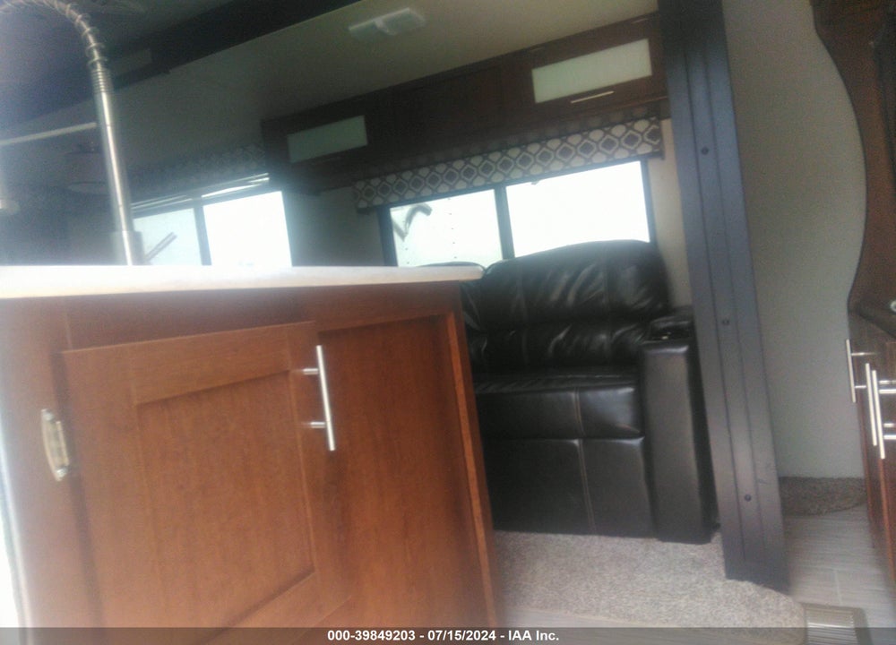 2019 AVENGER 29RBS ATI VIN: 5ZT2AVUB4KB921271
