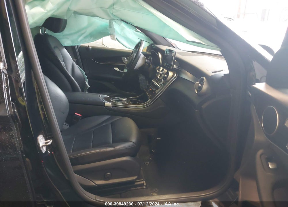 2019 MERCEDES-BENZ GLC 300 4MATIC VIN: WDC0G4KB8KV170558