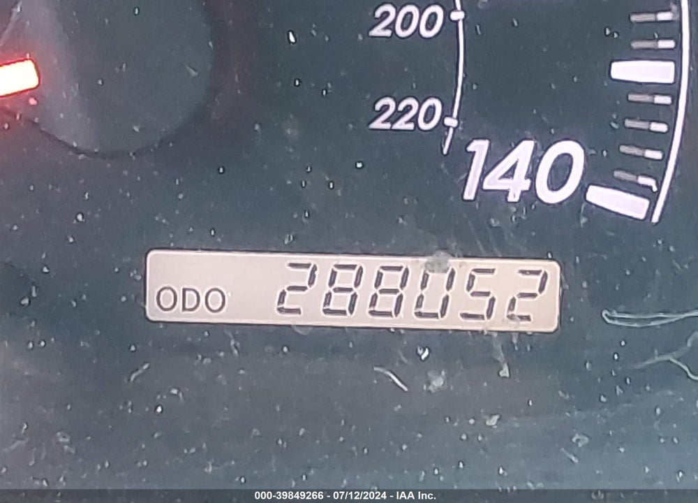 2005 TOYOTA CAMRY LE VIN: 4T1BE32K35U502183