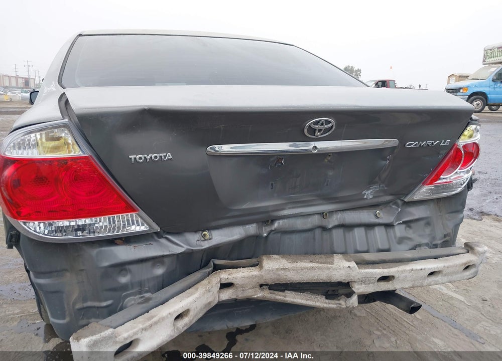 2005 TOYOTA CAMRY LE VIN: 4T1BE32K35U502183