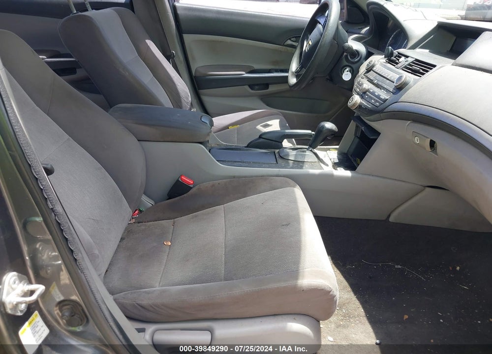 2010 HONDA ACCORD 2.4 LX-P VIN: 1HGCP2F46AA052941