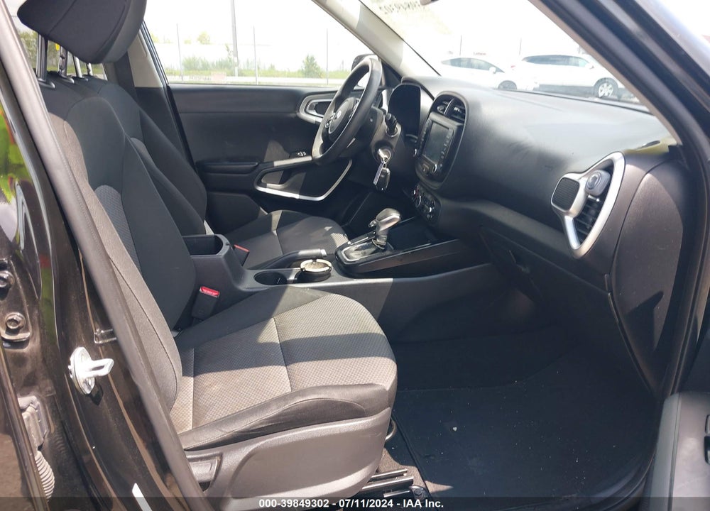 2020 KIA SOUL LX VIN: KNDJ23AU8L7705478
