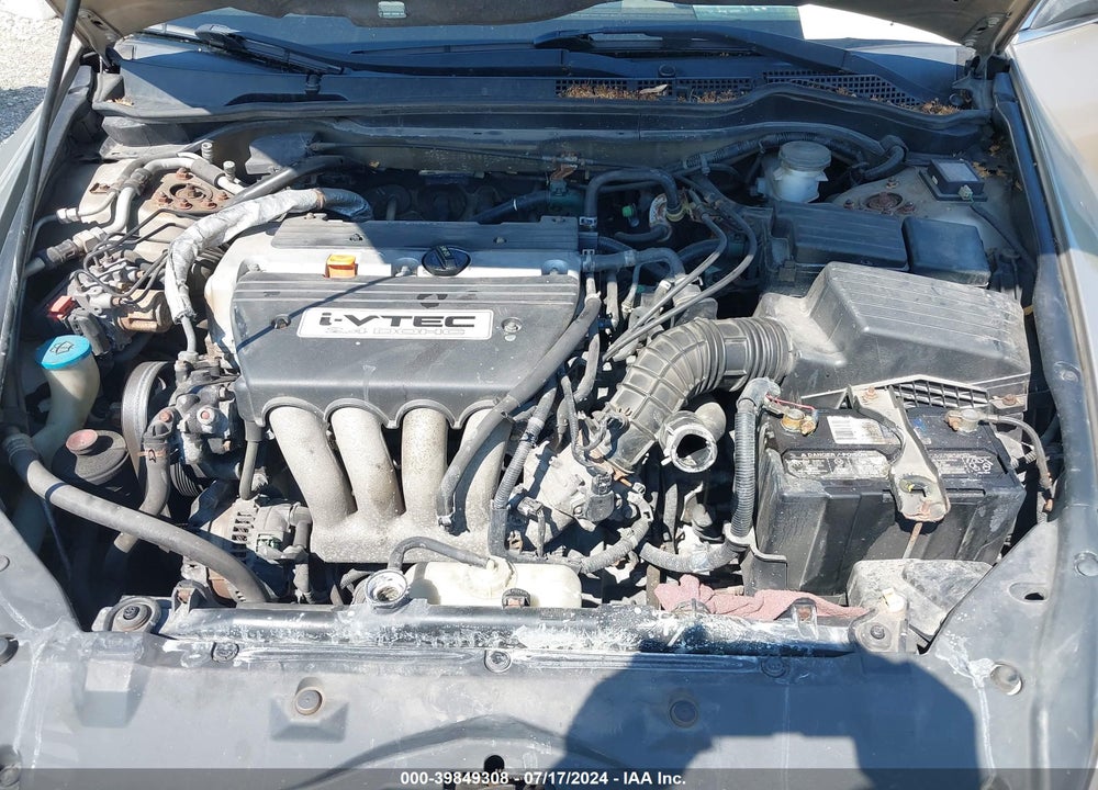 2003 HONDA ACCORD 2.4 EX VIN: JHMCM56663C063941