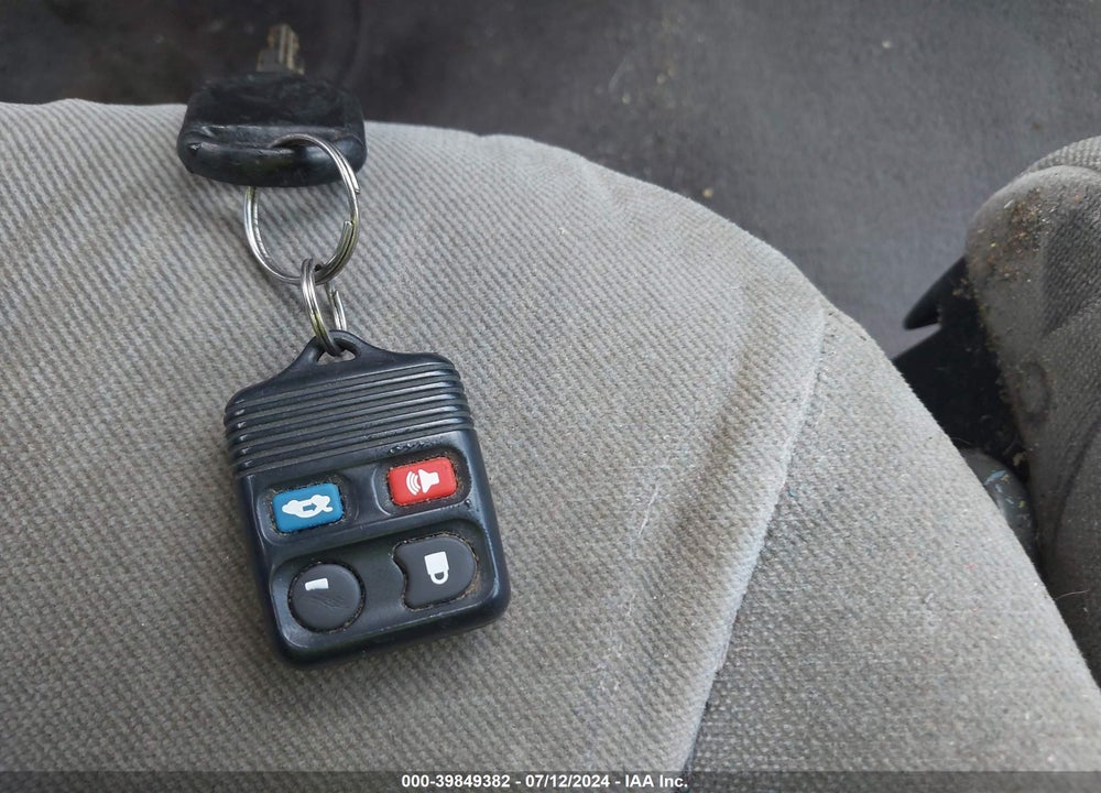 2006 FORD TAURUS SE VIN: 1FAFP53U96A123029