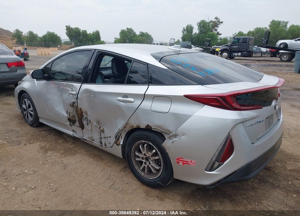 2018 TOYOTA PRIUS PRIME PREMIUM VIN: JTDKARFP1J3075501
