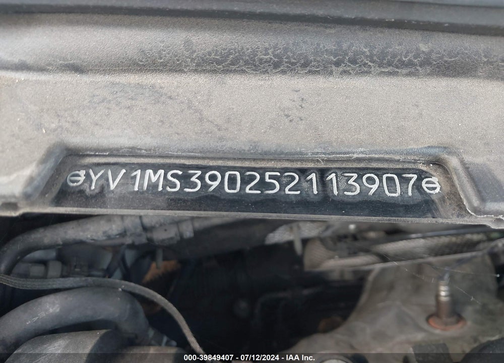 2005 VOLVO S40 2.4I VIN: YV1MS390252113907
